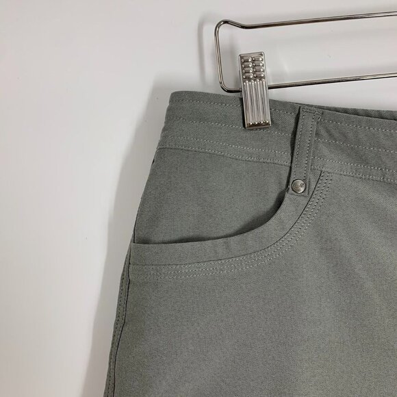 Kuhl Women's Trekr Flat‎ Front 8" Inseam Outdoor Hiking Stretch Shorts Size 14 - Picture 3 of 13